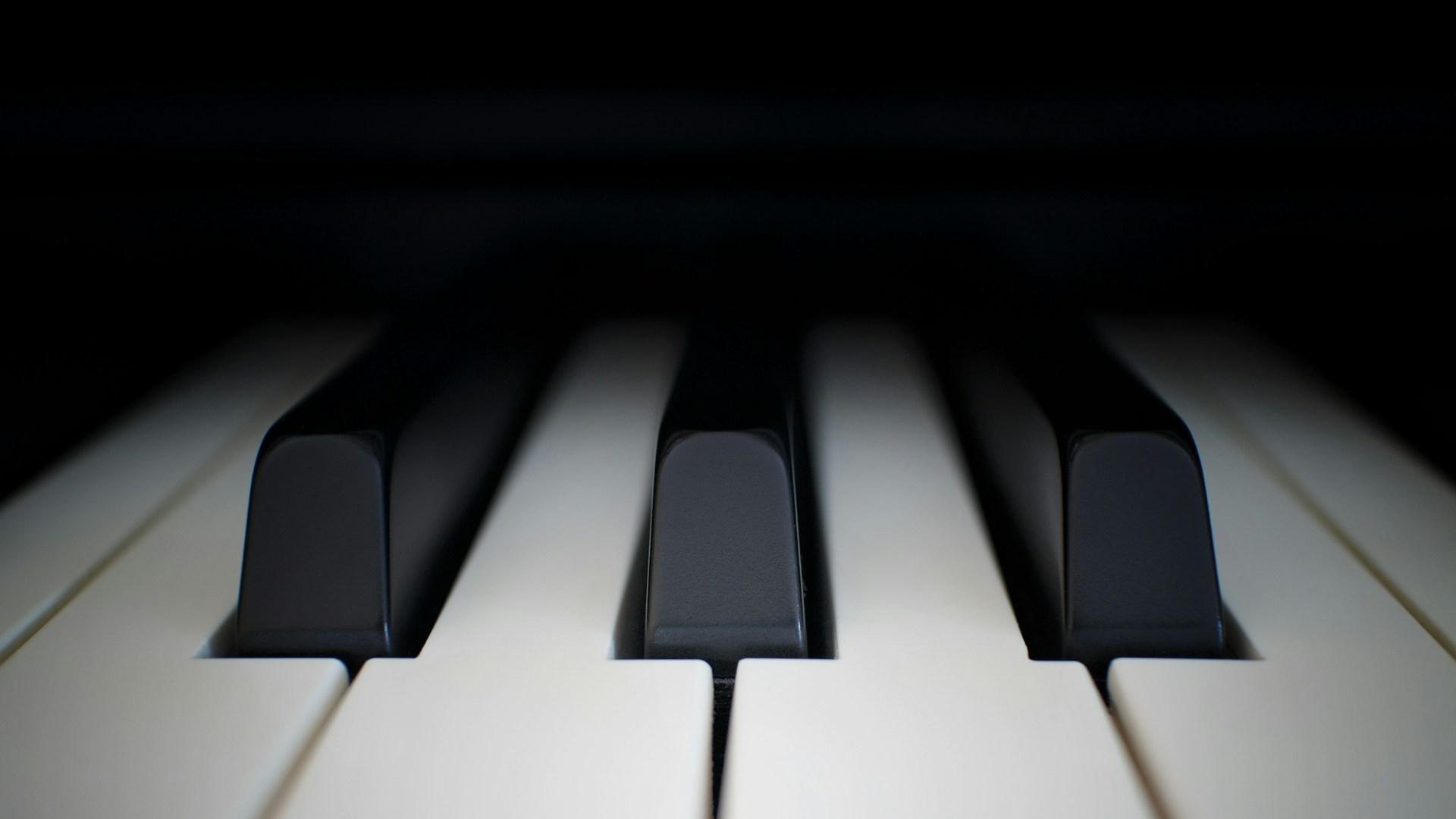 Cover Image for Lessons Learned from Playing the Piano and Making Mistakes